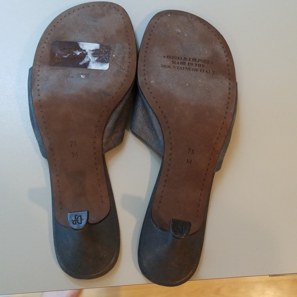Shoes - Picture 4 of 5